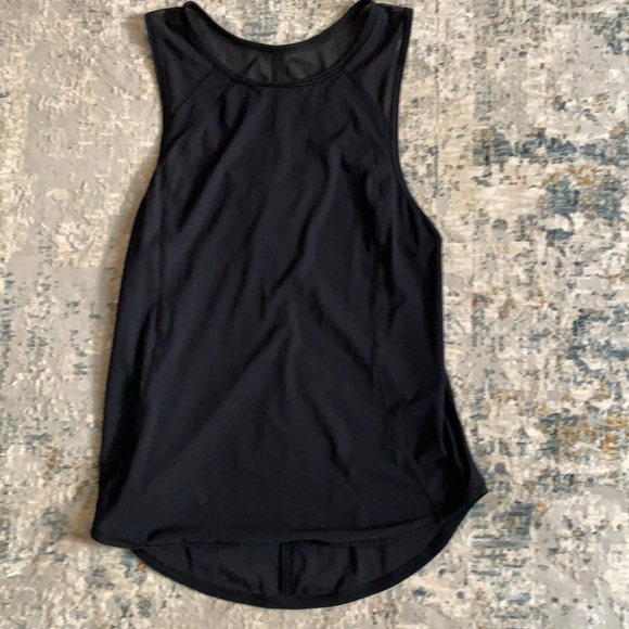 Lightweight shirt great for exercise or chilling cute back opening - Picture 1 of 5